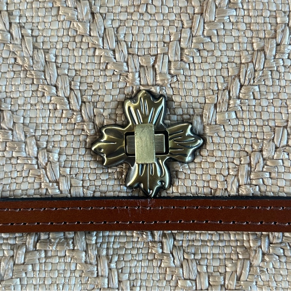 Patricia Nash Giada Natural Woven Turnlock Crossbody Purse - Picture 2 of 7